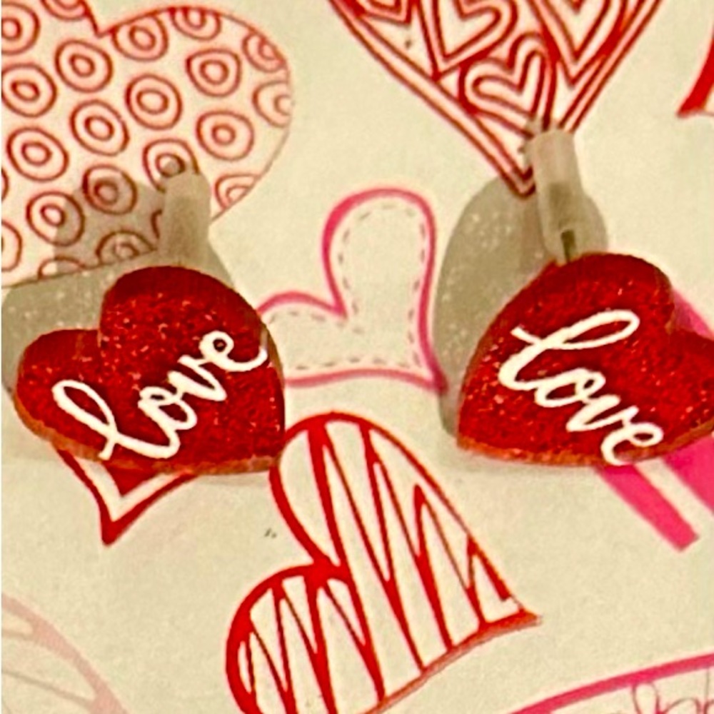Valentine Love ❤️ earrings shimmery shine